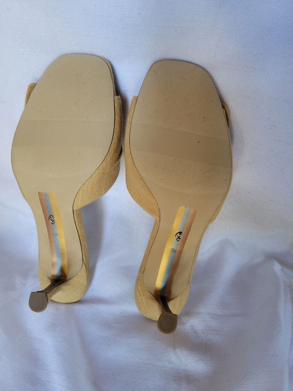 San Edelman Women's Pietra Dsrt Sun Linen Kitten-Heel sandals Size 7.5 Yellow - Picture 5 of 9